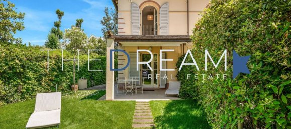 2 bedrooms Villa in Forte dei Marmi, Italy No. 174720 2