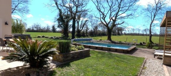 3 bedrooms House in La Boissiere-des-Landes, France No. 102670 2