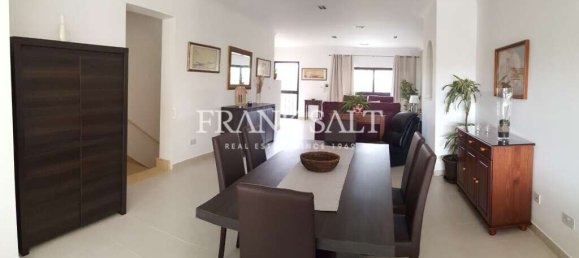 3 غرف نوم فيلا في Swieqi, Malta رقم 8284 4