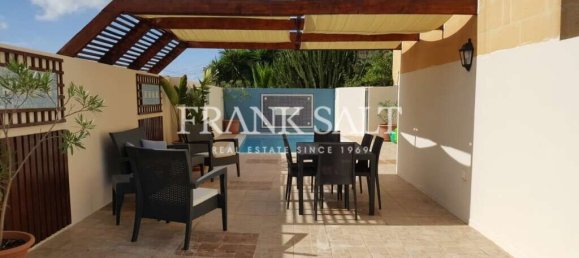 3 غرف نوم فيلا في Swieqi, Malta رقم 8284 9