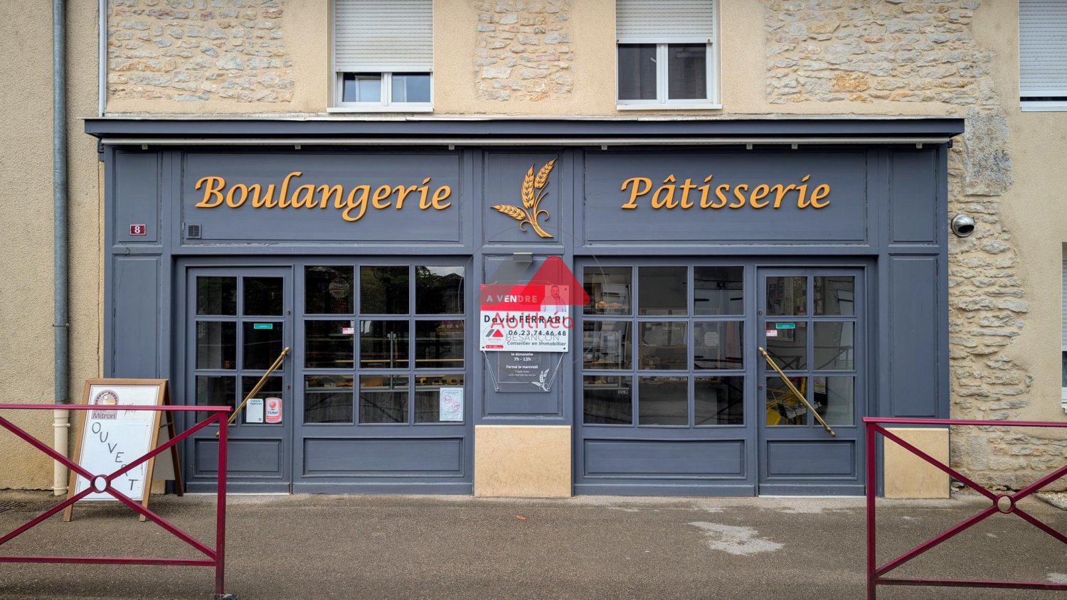 Propriété commerciale à Geneuille, France 60m² No. 280653