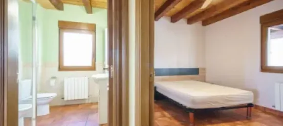 4 غرف نوم منزل في Aldeamayor de San Martin, Spain رقم 69321 29