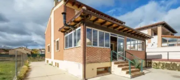 4 غرف نوم منزل في Aldeamayor de San Martin, Spain رقم 69321 2