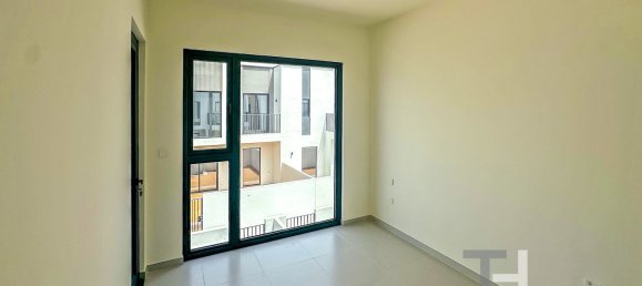 Таунхаус с 3 спальнями в Dubai South (Dubai World Central), ОАЭ № 31400 10