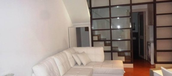 4 rooms Apartment in Perugia, Italy No. 83098 3