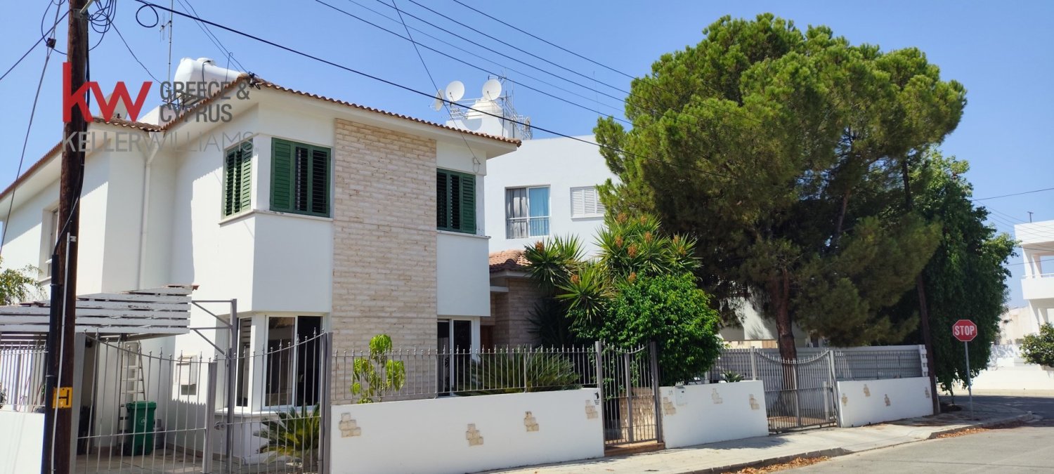 3 dormitorios adosado en venta en Strovolos, Nicosia, Cyprus № 25927