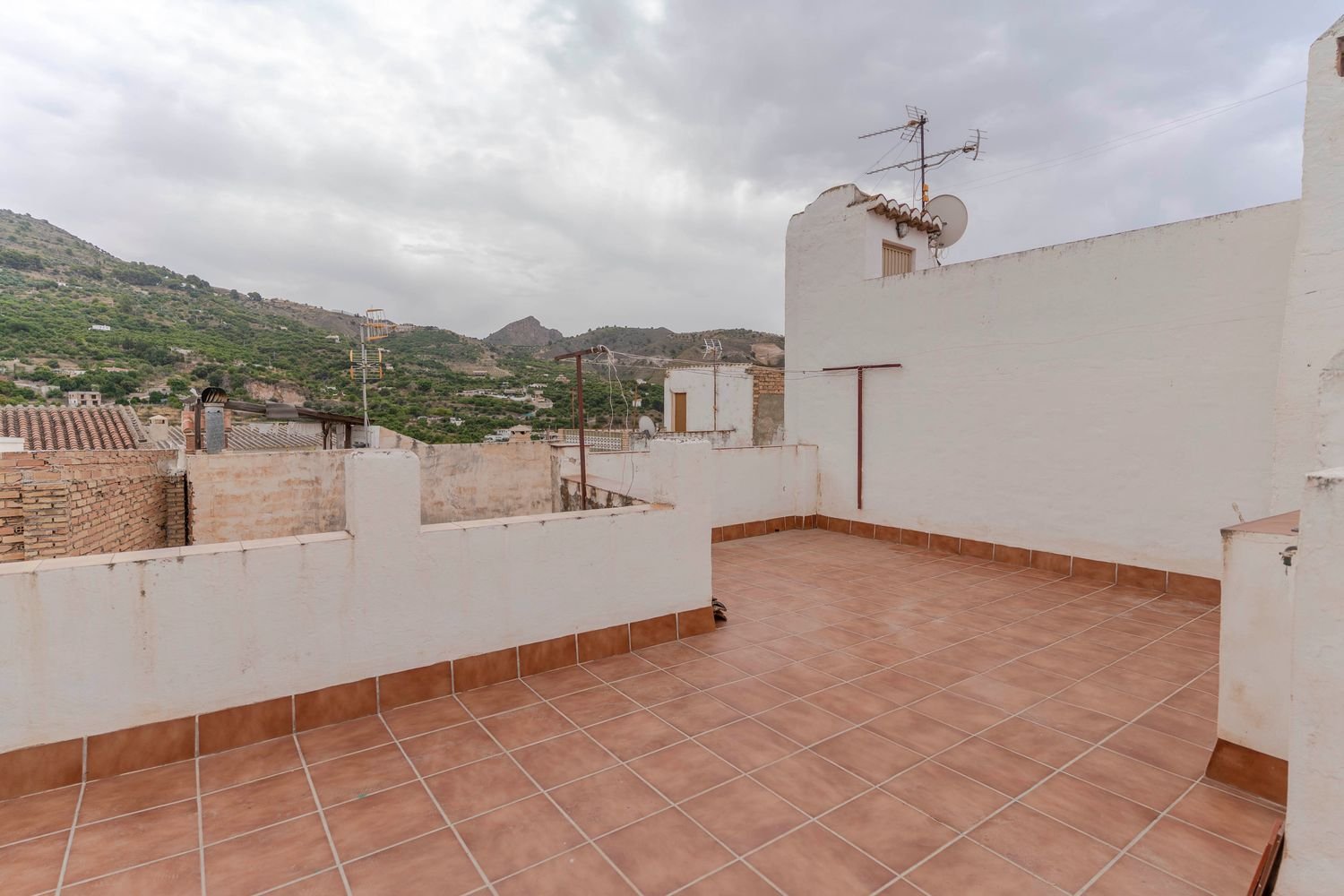 3 bedrooms House in Los Guajares, Spain No. 151103