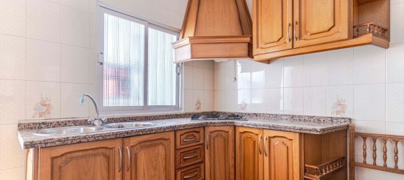 3 bedrooms House in Los Guajares, Spain No. 151103 16