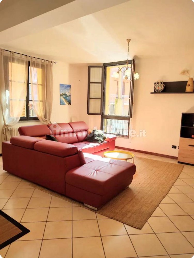 Квартира с 1 спальней в Луино, Италия № 252015