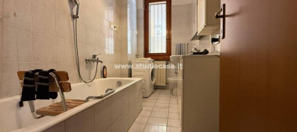 2 Schlafzimmer Wohnung in Casirate d'Adda, Italy, Nr. 283007 8