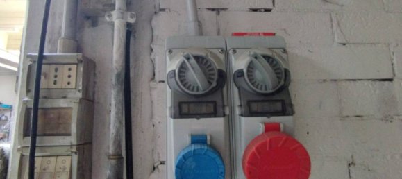 Склад с 2 комнатами в Коллеккьо, Италия № 275108 21