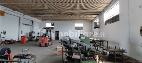 Склад с 2 комнатами в Коллеккьо, Италия № 275108 29