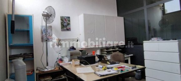 Склад с 2 комнатами в Коллеккьо, Италия № 275108 18