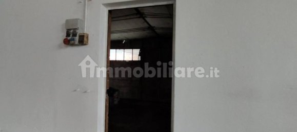 Склад с 2 комнатами в Коллеккьо, Италия № 275108 35