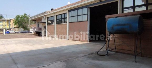 Склад с 2 комнатами в Коллеккьо, Италия № 275108 36