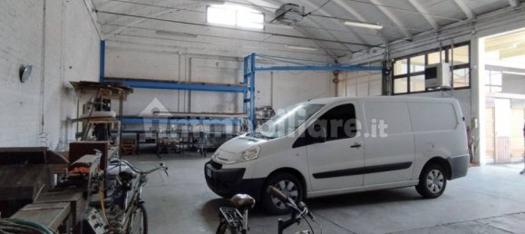 Склад с 2 комнатами в Коллеккьо, Италия № 275108 12