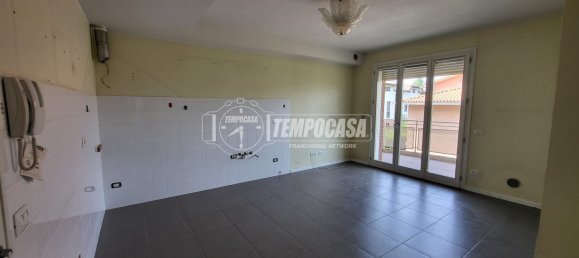 Apartamento de 2 dormitorios en Castelnuovo Rangone, Italy No. 372823 2