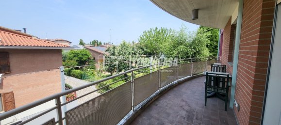 Apartamento de 2 dormitorios en Castelnuovo Rangone, Italy No. 372823 4