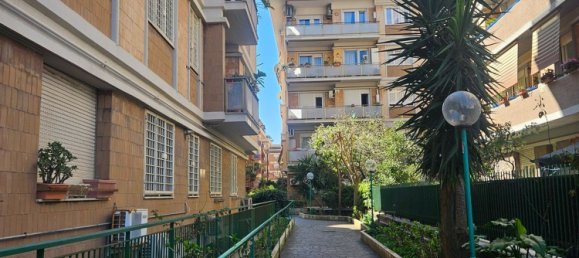 Квартира с 4 комнатами в Рим, Италия № 11175 8