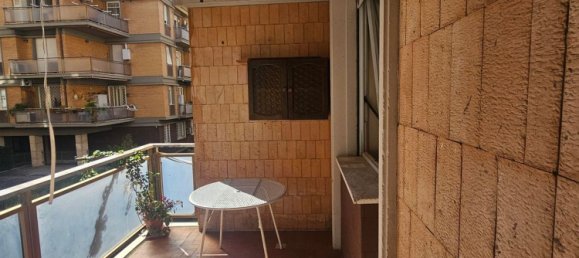 Квартира с 4 комнатами в Рим, Италия № 11175 38