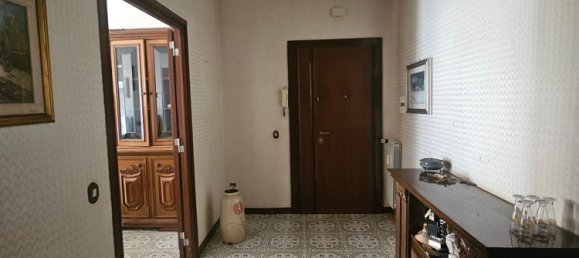 Квартира с 4 комнатами в Рим, Италия № 11175 10