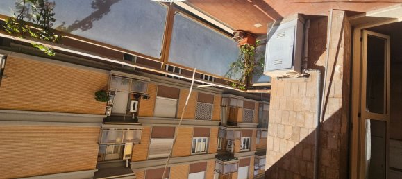 Квартира с 4 комнатами в Рим, Италия № 11175 36