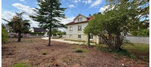 3 Schlafzimmer Haus in Yonne, France, Nr. 303751 2