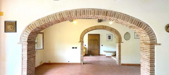 3 bedrooms House in Castelnuovo di Val di Cecina, Italy No. 127042 3
