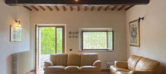 3 bedrooms House in Castelnuovo di Val di Cecina, Italy No. 127042 4