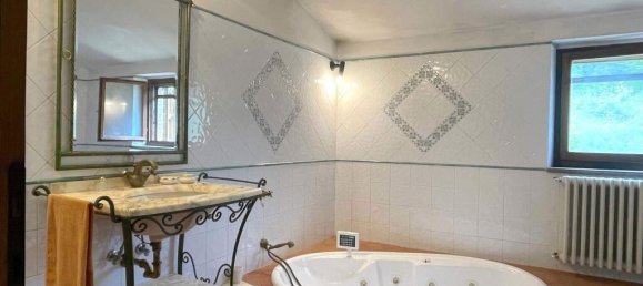 3 bedrooms House in Castelnuovo di Val di Cecina, Italy No. 127042 21