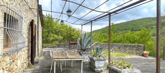 3 bedrooms House in Castelnuovo di Val di Cecina, Italy No. 127042 5