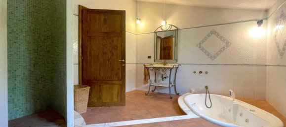 3 bedrooms House in Castelnuovo di Val di Cecina, Italy No. 127042 22