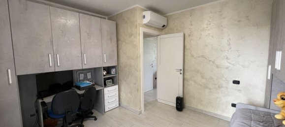 5 Schlafzimmer Haus in Suzzara, Italy, Nr. 378521 24