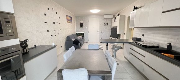 5 Schlafzimmer Haus in Suzzara, Italy, Nr. 378521 2