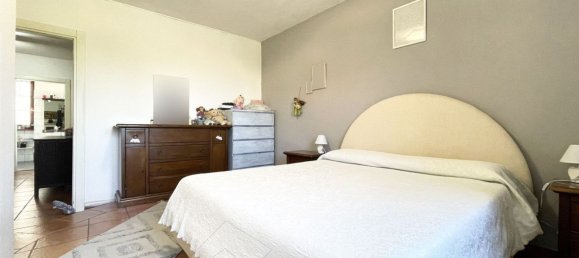 Villa de 6 dormitorios en Momo, Italy No. 377453 15