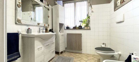 Villa de 6 dormitorios en Momo, Italy No. 377453 17