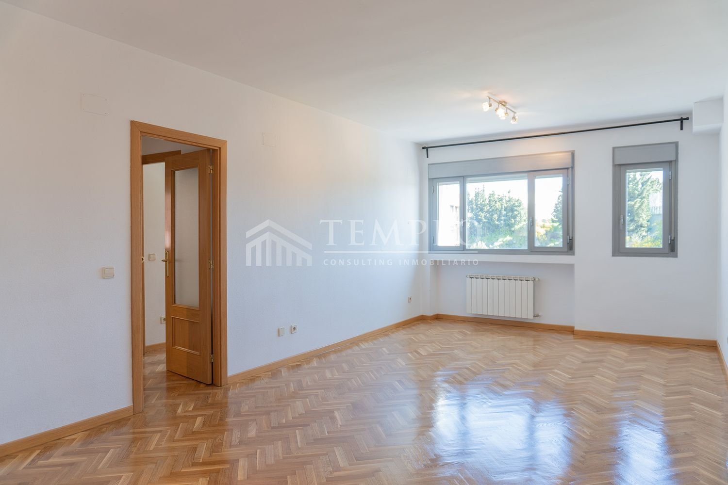 2 bedrooms Apartment in Madrid, Spain No. 216210