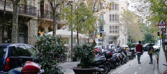  عقار تجاري في Eixample, Spain 130متر مربع رقم 114047 10