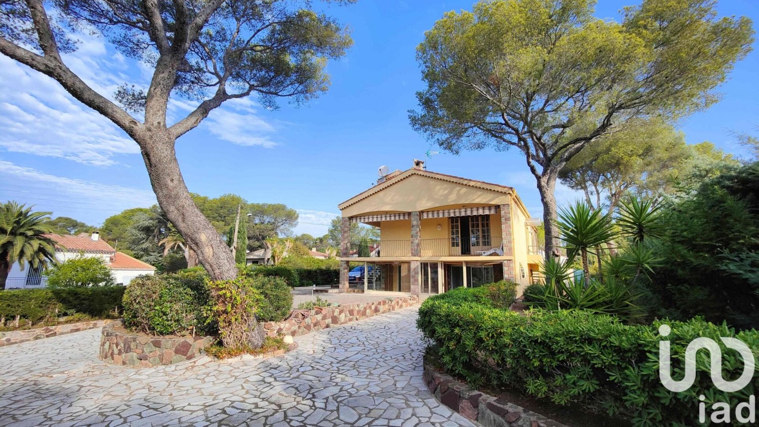 7 rooms Villa in Saint-Raphael, France No. 286969
