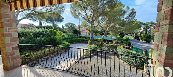 7 rooms Villa in Saint-Raphael, France No. 286969 12