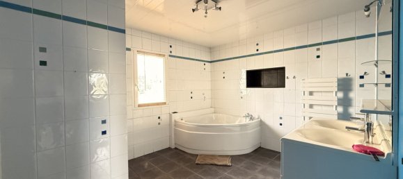 3 bedrooms House in Saint-Prest, France No. 307940 9