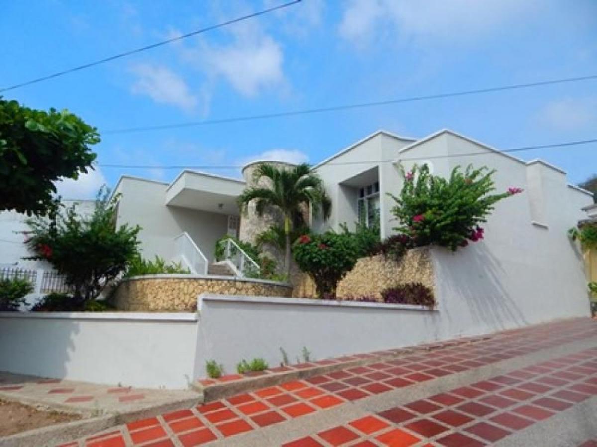 Дом с 4 спальнями в Атлантико, Колумбия № 3195