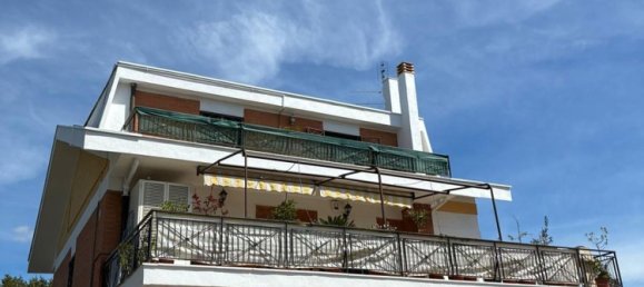 3 Schlafzimmer Wohnung in Gallicano nel Lazio, Italy, Nr. 344366 2