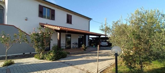 8 rooms Villa in Grosseto, Italy No. 22415 3