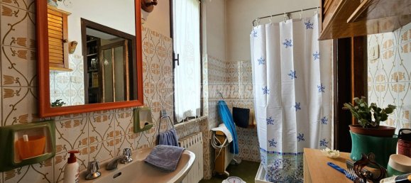 3 bedrooms House in Ovada, Italy No. 91607 19