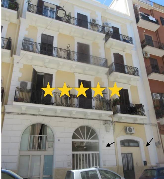 2 Schlafzimmer Wohnung in Bari, Italy, Nr. 96998