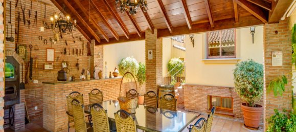 10 bedrooms House in La Quinta, Spain No. 37651 40