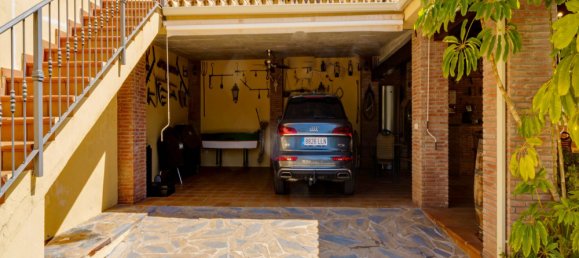 10 bedrooms House in La Quinta, Spain No. 37651 24