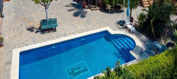 10 bedrooms House in La Quinta, Spain No. 37651 16