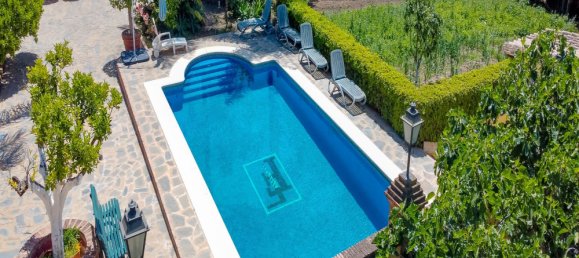 10 bedrooms House in La Quinta, Spain No. 37651 20